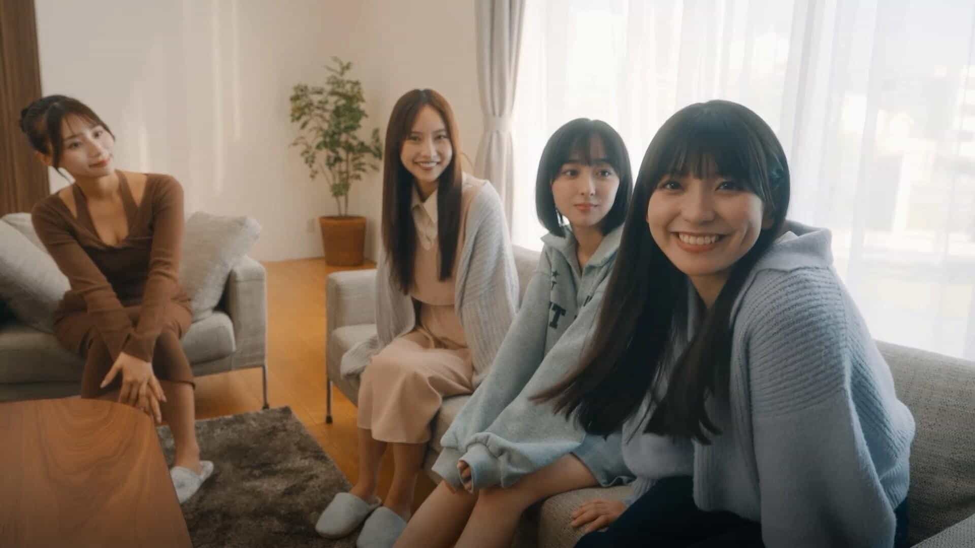 嘟嘟嘟~恋爱信号响不停，美女室友们教我如何淡定？-Roommates, Romance, and Ringing Hearts